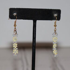 🌼 NWOT Gold & Yellow Flower Glass Beaded Earrings 2" tall · handmade sunshine